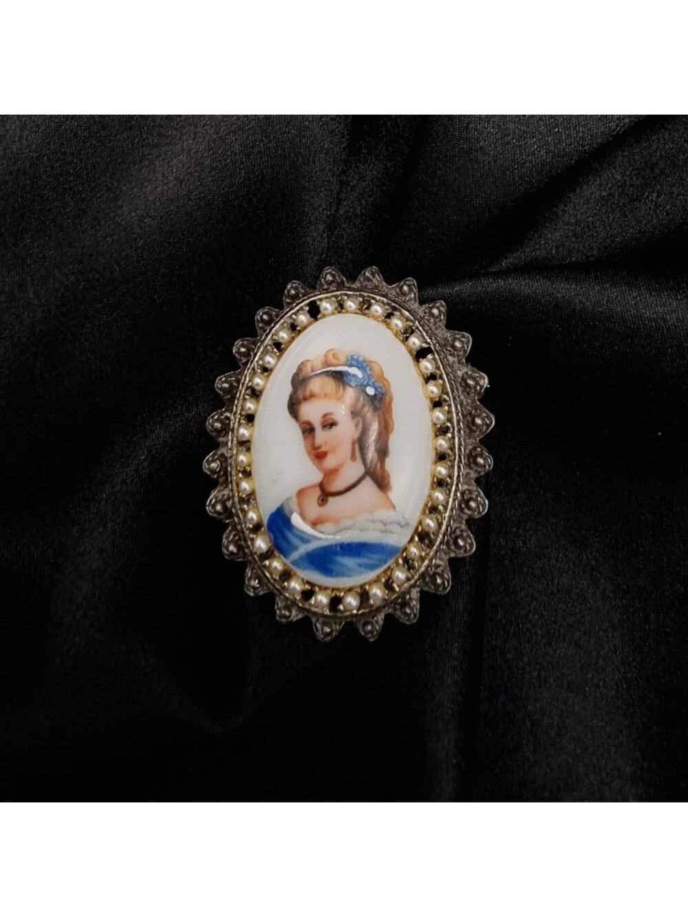 Vintage Limoges Made in France Signed Hand-Painted Porcelain Brooch Pendant